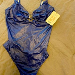 Berne Mare Italian brand bodysuit/swimwear size XL